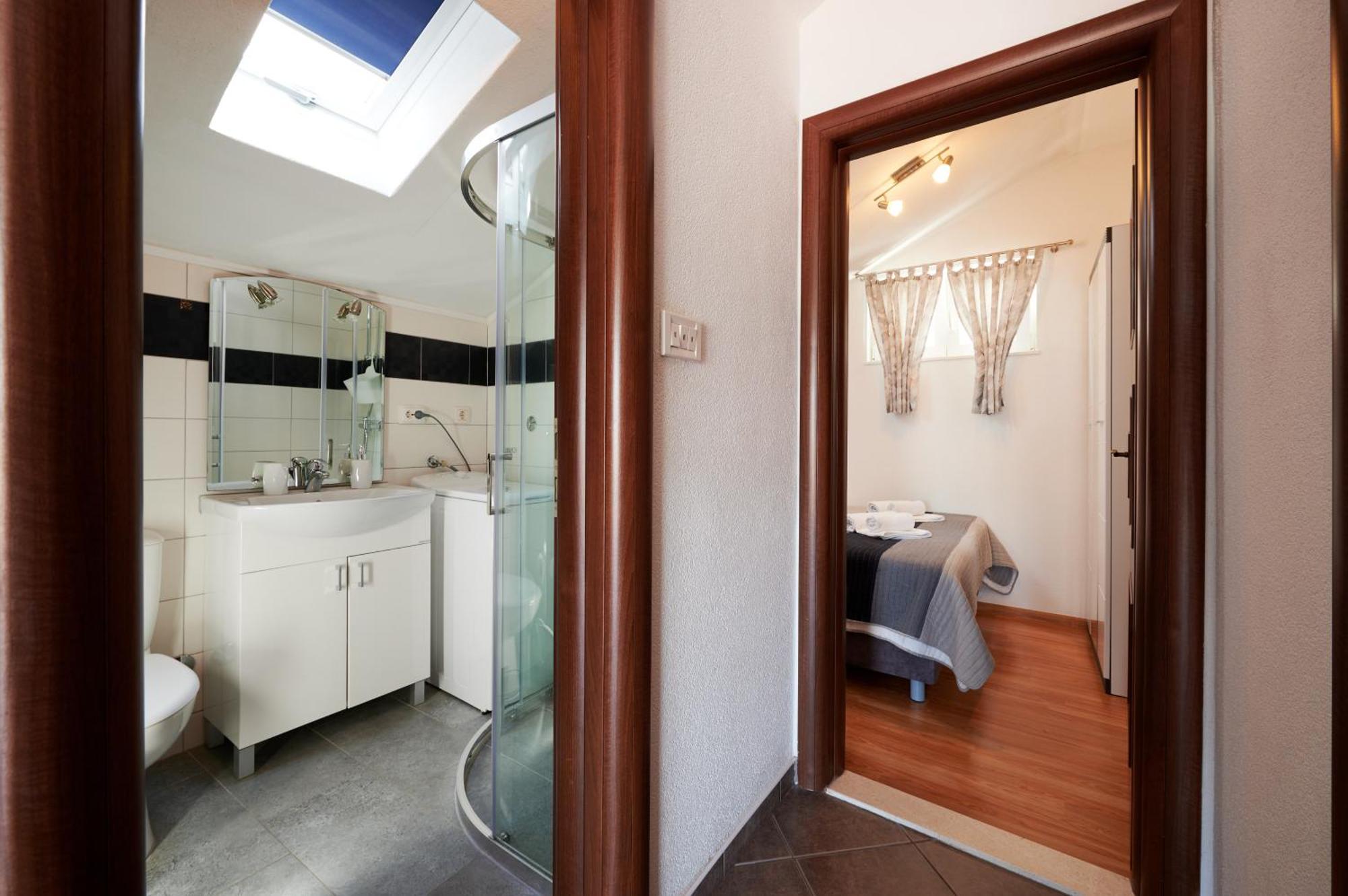 Apartments & Rooms Zaja تروغير الغرفة الصورة