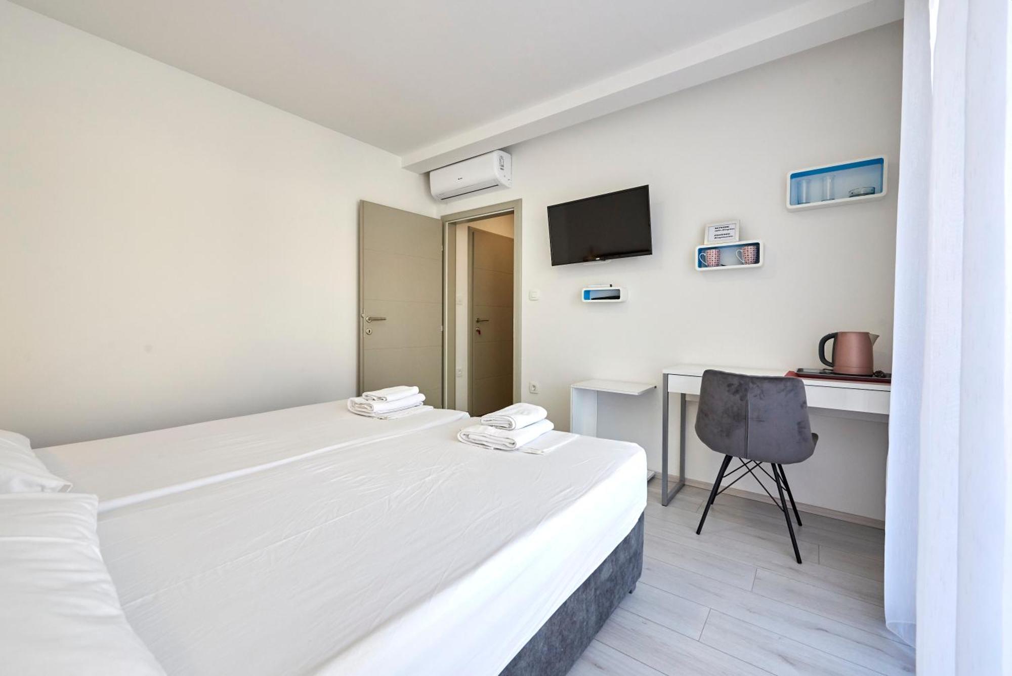 Apartments & Rooms Zaja تروغير الغرفة الصورة