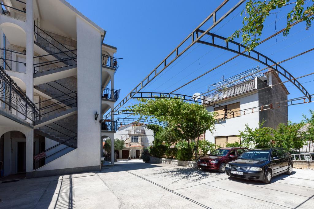 Apartments & Rooms Zaja تروغير المظهر الخارجي الصورة